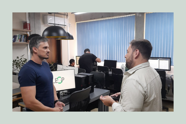 Rede Massa visita o LESP em homenagem aos 30 anos da UTFPR