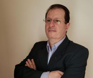 Cracios Clinton Consul